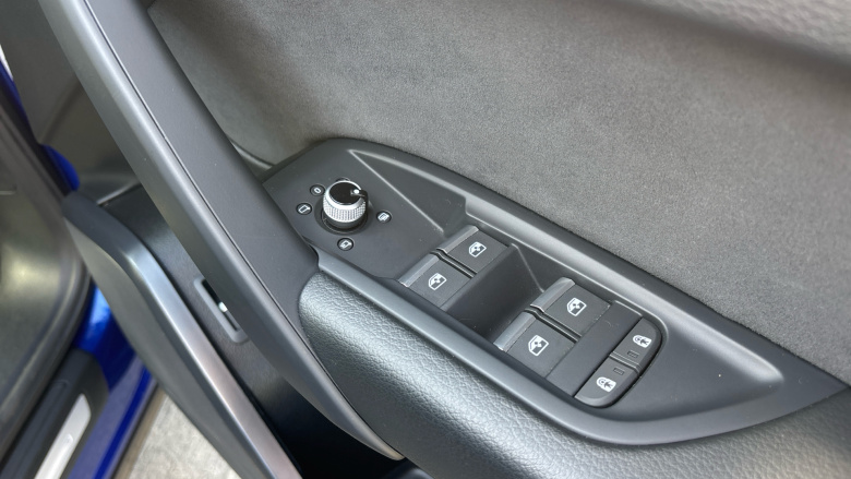 Audi Q5 40 TDI Quattro S Line 5dr S Tronic Diesel Estate